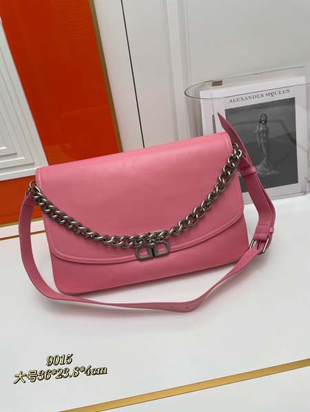 2025年5月29日入荷新作Balenciaga 新作23F...