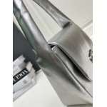 2025年5月29日入荷新作Balenciaga 新作 HOBO size：24-18-10cmお安い/人気/革/バッグ/XX工場