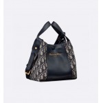 2025年5月29日入荷新作 Dior signature バケツバッグ  SIZE：21x19x11CMお安い/人気/革/バッグ/XX工場