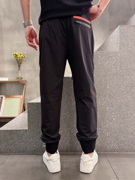 2025年6月30日入荷新作Prada春夏スウェットパンツ 高级品超厳選★入手困難/誕生日プレゼント/MF工場