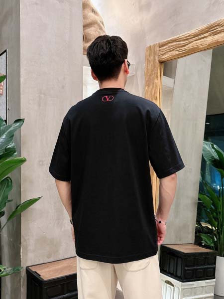 2025年6月30日入荷新作VALENTINO半袖Tシャツ 高级品超厳選★入手困難/誕生日プレゼント/MF工場