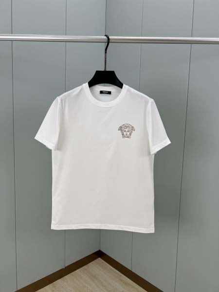 2025年6月2日入荷新作Versace半袖 Tシャツ高級品...