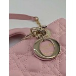 2025年6月5日入荷新作150  Dior 26CM-Lady Dior    お安い/人気/革/バッグ/SY工場
