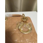 2025年6月5日入荷新作Dior Lady Dior SIZE:17    お安い/人気/革/バッグ/SY工場