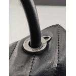 2025年6月5日入荷新作Chanel  SIZE:：25.5*15*8  お安い/人気/革/バッグ/SY工場