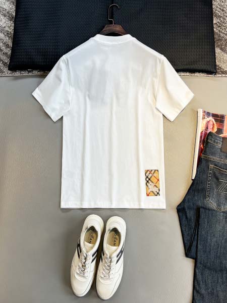 2025年7月1日入荷新作Burberry半袖Tシャツ 高级品超厳選★入手困難/誕生日プレゼント/MF工場