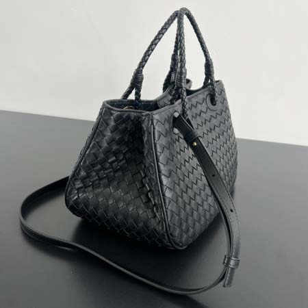 2025年7月7日入荷新作 Bottega Veneta新作 Basket   836261   SIZE:31x18.5x16 極品/正規品同様/人気/革/バッグ/AJ工場
