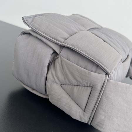 2025年7月9日入荷新作#Bottega Veneta  755182 23x14x7.5 極品/正規品同様/人気/革/バッグ/AJ工場