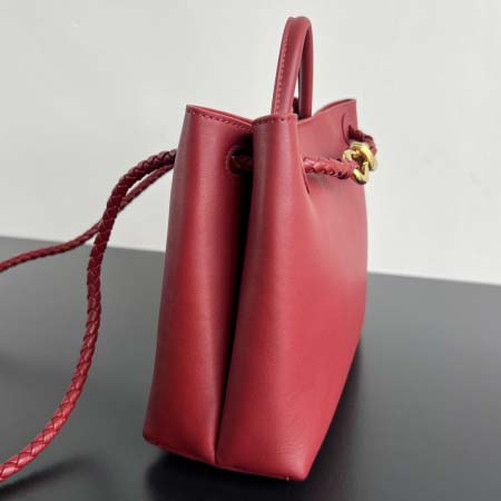 2025年7月9日入荷新作#Bottega Veneta Andiamo810213 knot   25x22x10  極品/正規品同様/人気/革/バッグ/AJ工場