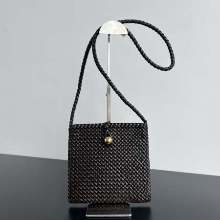 2025年7月7日入荷新作 Bottega Veneta 新...