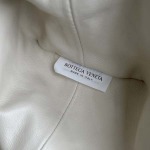 2025年7月7日入荷新作 Bottega Veneta 新作Lauren 1980    785807     SIZE:31.5x16.5x11 極品/正規品同様/人気/革/バッグ/AJ工場