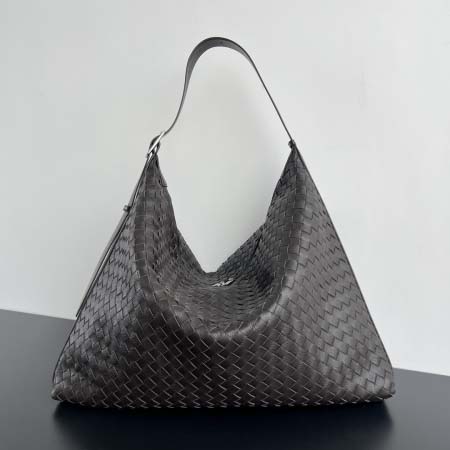 2025年7月7日入荷新作 Bottega Veneta新作...