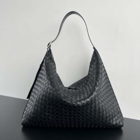 2025年7月7日入荷新作 Bottega Veneta新作...