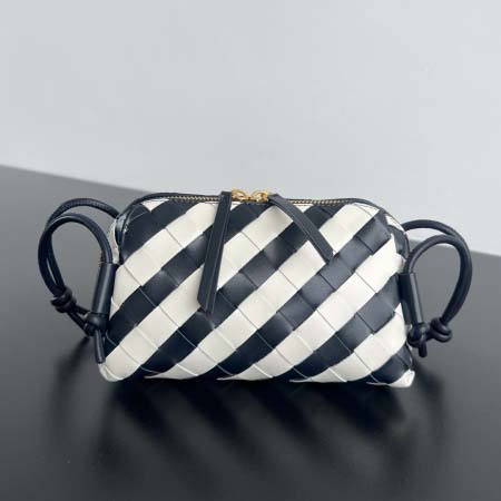 2025年7月7日入荷新作 Bottega Veneta新作...