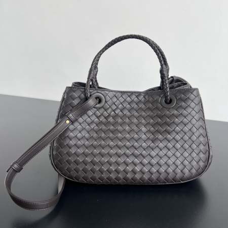 2025年7月7日入荷新作 Bottega Veneta新作...