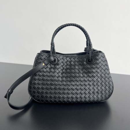 2025年7月7日入荷新作 Bottega Veneta新作...