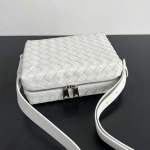 2025年7月9日入荷新作#Bottega Veneta  Loop755774 23x16 極品/正規品同様/人気/革/バッグ/AJ工場