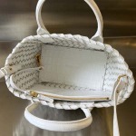 2025年7月9日入荷新作#Bottega Veneta Mini Cabat  717712 3  20x15x12 極品/正規品同様/人気/革/バッグ/AJ工場