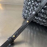 2025年7月9日入荷新作#Bottega Veneta Mini Cabat  717712 3  20x15x12 極品/正規品同様/人気/革/バッグ/AJ工場