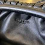 2025年7月9日入荷新作#Bottega Veneta  24 585852  22x13x5  極品/正規品同様/人気/革/バッグ/AJ工場