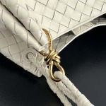 2025年7月9日入荷新作#Bottega Venetaintrecciato  835921   mini #Bottega Veneta  knot    Size29.5X18.5X17.5cm  極品/正規品同様/人気/革/バッグ/