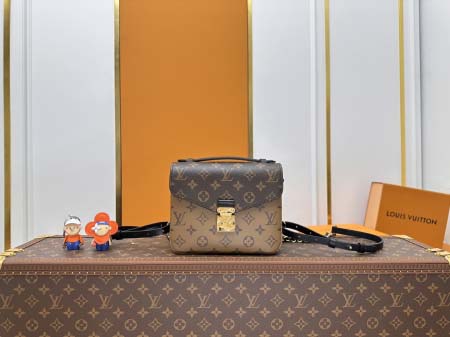 2025年7月10日入荷新作M11941Pochette M...