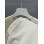 2025年7月23日入荷新作MiuMiu半袖 tシャツ人気商品/DW工場