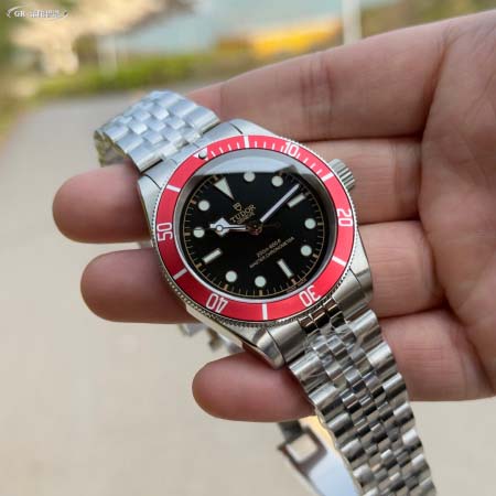 2025年8月4日入荷新作TUDOR腕時計極上の品質人気商品 /GTR工場