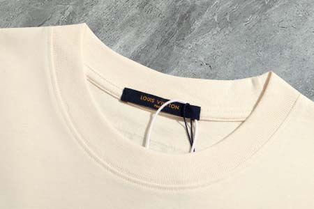 2025年8月10日入荷新作Louis Vuitton半袖 tシャツ人気商品