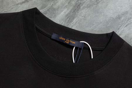 2025年8月10日入荷新作Louis Vuitton半袖 tシャツ人気商品
