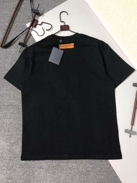 2025年8月10日入荷新作Louis Vuitton半袖 tシャツ人気商品