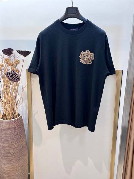 2025年8月10日入荷新作Louis Vuitton半袖 tシャツ人気商品