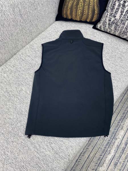 2025年9月11日入荷秋冬新作Poloベスト  高品質人気商品/誕生日プレゼント/FF工場