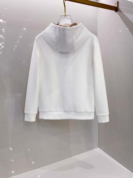 2025年9月24日入荷秋冬新作Burberryパーカー高級品/Su工場