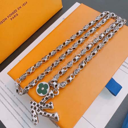 2025年9月26日入荷新品Louis Vuittonネックレスギフト/誕生日/記念品/アクセサリーxin工場