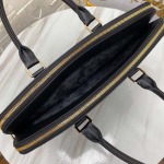 2025年9月5日入荷新作Gucci /人気/本革/バッグ 人気 おすすめ 父の日 誕生日/ギフト プレゼント 結婚式男友達の誕生日プレゼント