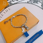 2025年9月26日入荷新品Louis Vuittonブレスレットギフト/誕生日/記念品/アクセサリーxin工場