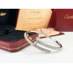 2025年9月26日入荷新品Cartier腕輪/ブレスレットギフト/誕生日/記念品/アクセサリーxin工場