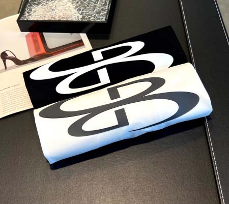 2025年10月10日秋冬入荷新作BALENCIAGA長袖高品質安い人気商品/HL工場