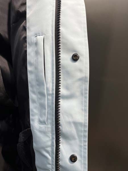 2025年10月11日秋冬入荷新作Canada Gooseダウンジャケット高品質安い人気商品/HL工場