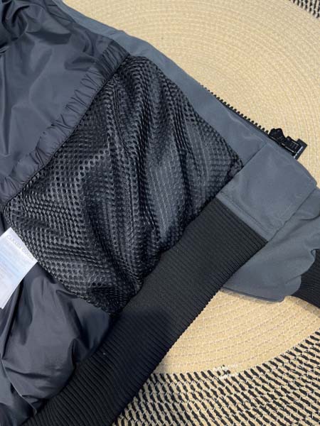 2025年10月11日秋冬入荷新作Canada Gooseダウンジャケット高品質安い人気商品/HL工場