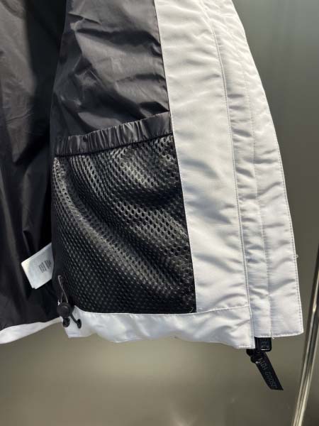 2025年10月11日秋冬入荷新作Canada Goose 女性用ダウンジャケット高品質安い人気商品/HL工場