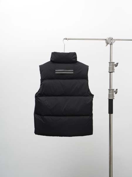 2025年10月20日秋冬入荷新作CANADA GOOSEダウンベスト高品質 人気商品/HL工場