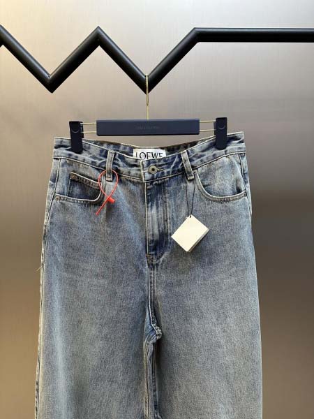 2025年10月28日秋冬新作Loeweジーパン高品質人気商品/LDF工場