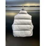 2025年10月11日秋冬入荷新作Canada Gooseダウンベスト高品質安い人気商品/HL工場