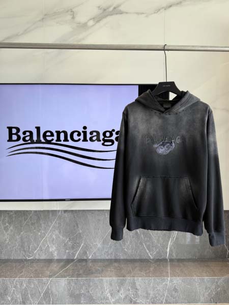 2025年10月20日秋冬入荷新作Balenciagaパーカ...
