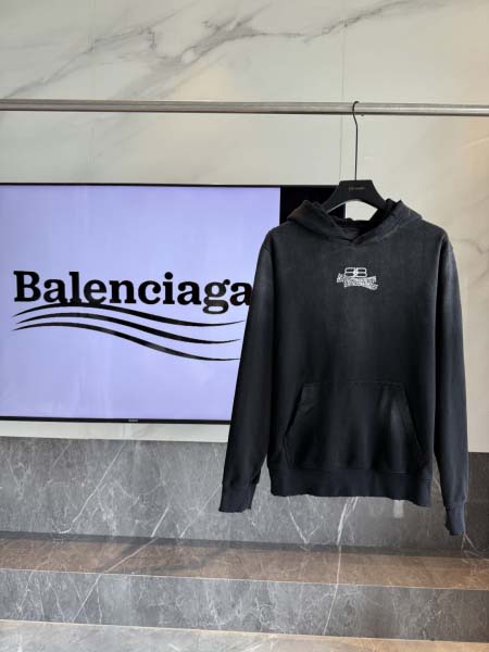 2025年10月20日秋冬入荷新作Balenciagaパーカ...