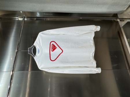 2025年10月26日入荷秋冬新作PRADA長袖 Tシャツ高...