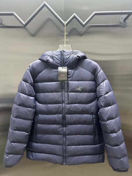 2025年10月28日秋冬新作ARCTERYX   ダウンジ...