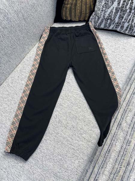 2025年11月4日秋冬新作Burberryズボン高品質人気商品/LDF工場